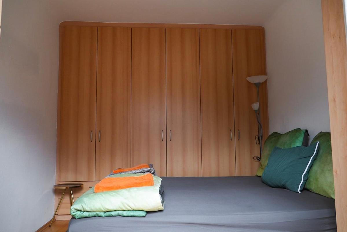 Close To Centre And Next To Hbf And Easy From Airport * Viena
